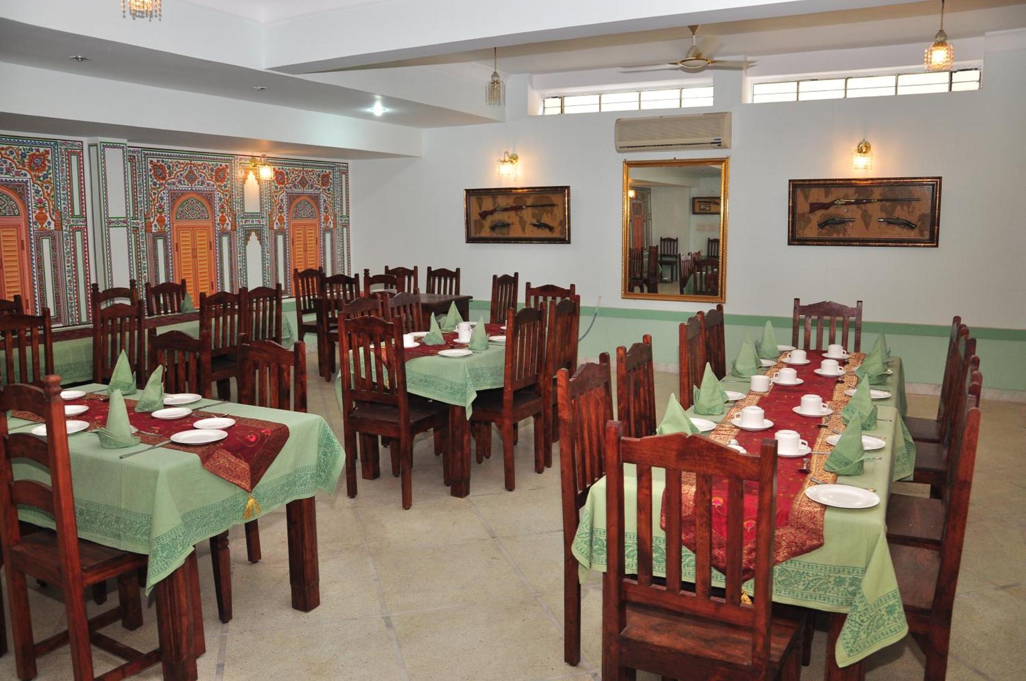 Rani Mahal Hotel Джайпур Екстериор снимка