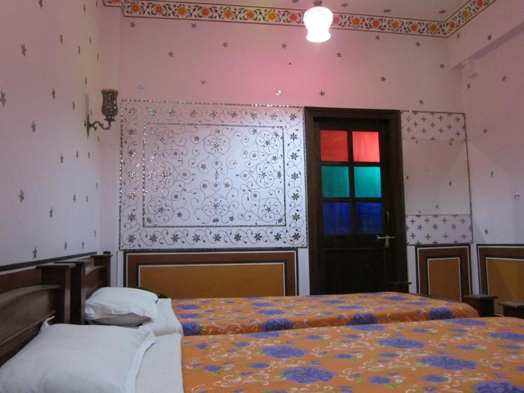 Rani Mahal Hotel Джайпур Стая снимка